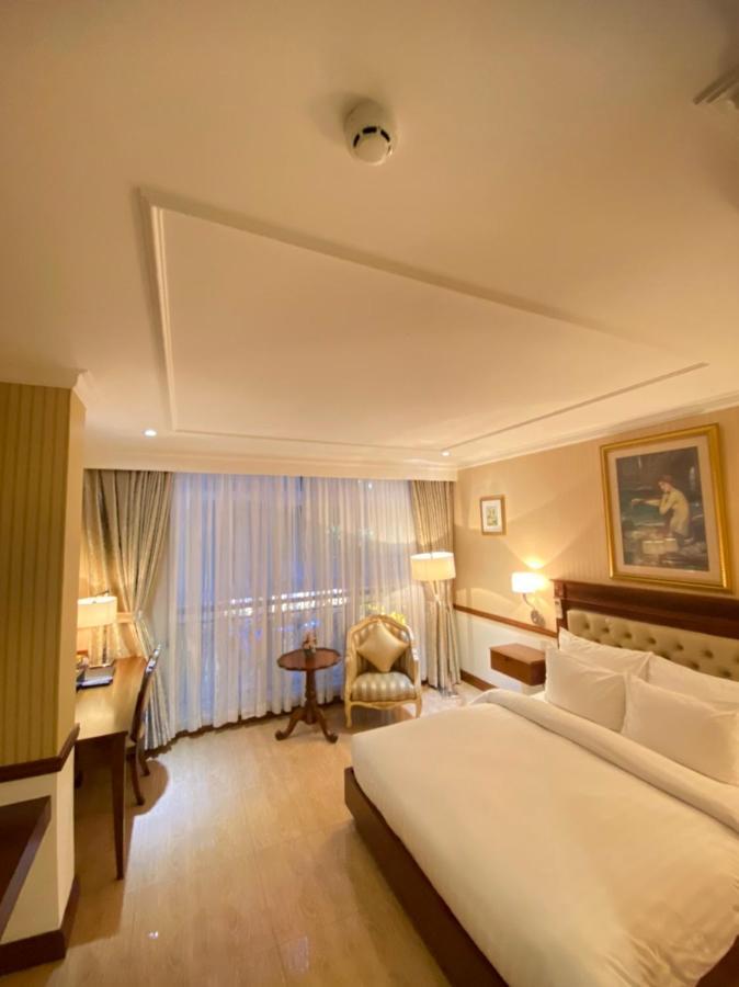 Central Hotel & Residences Swimming Pool Ho Si Minh-város Kültér fotó