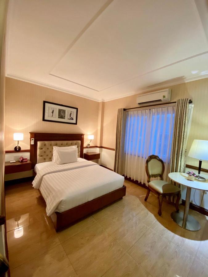 Central Hotel & Residences Swimming Pool Ho Si Minh-város Kültér fotó